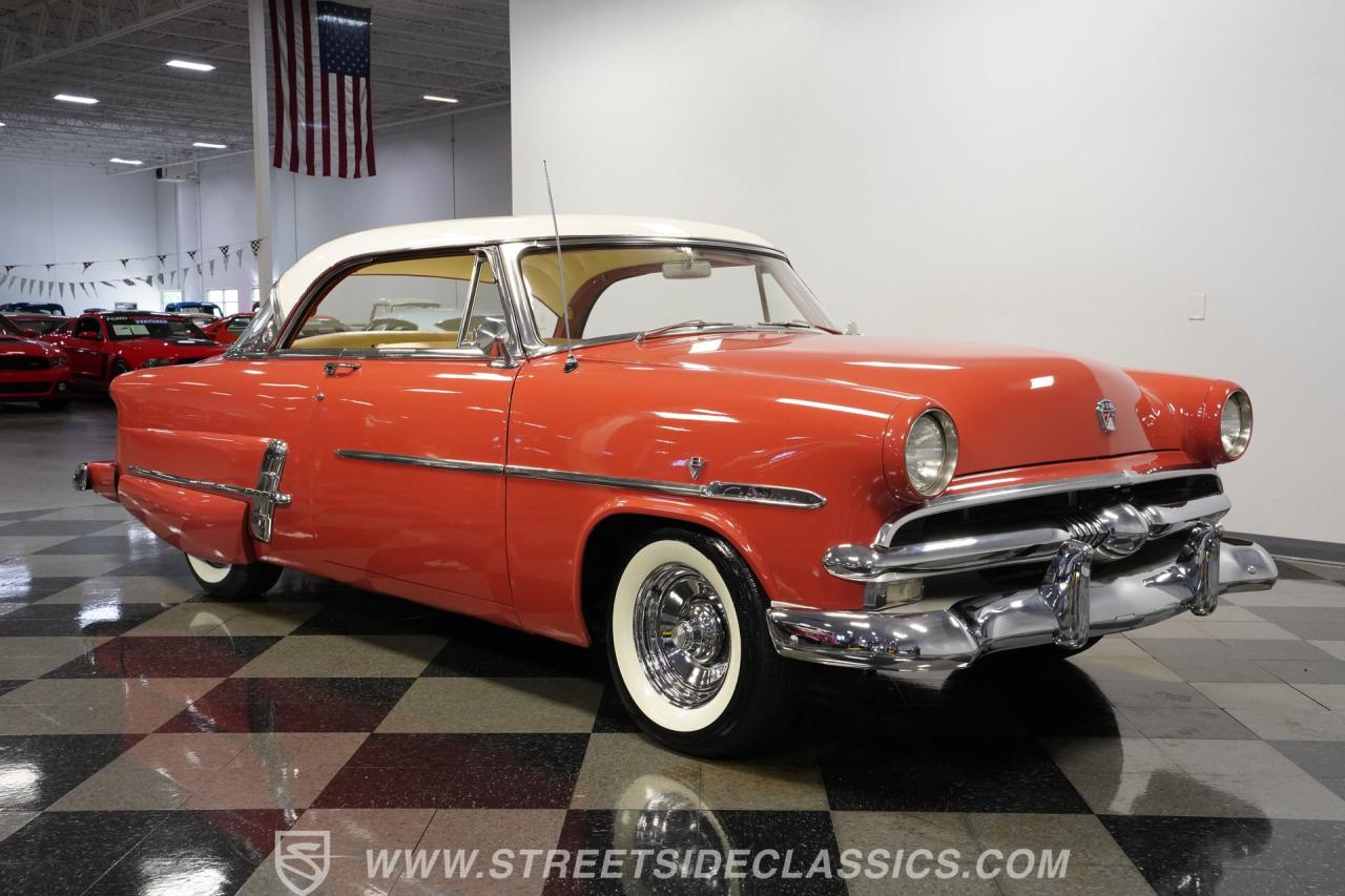1953 Ford Crestline Victoria