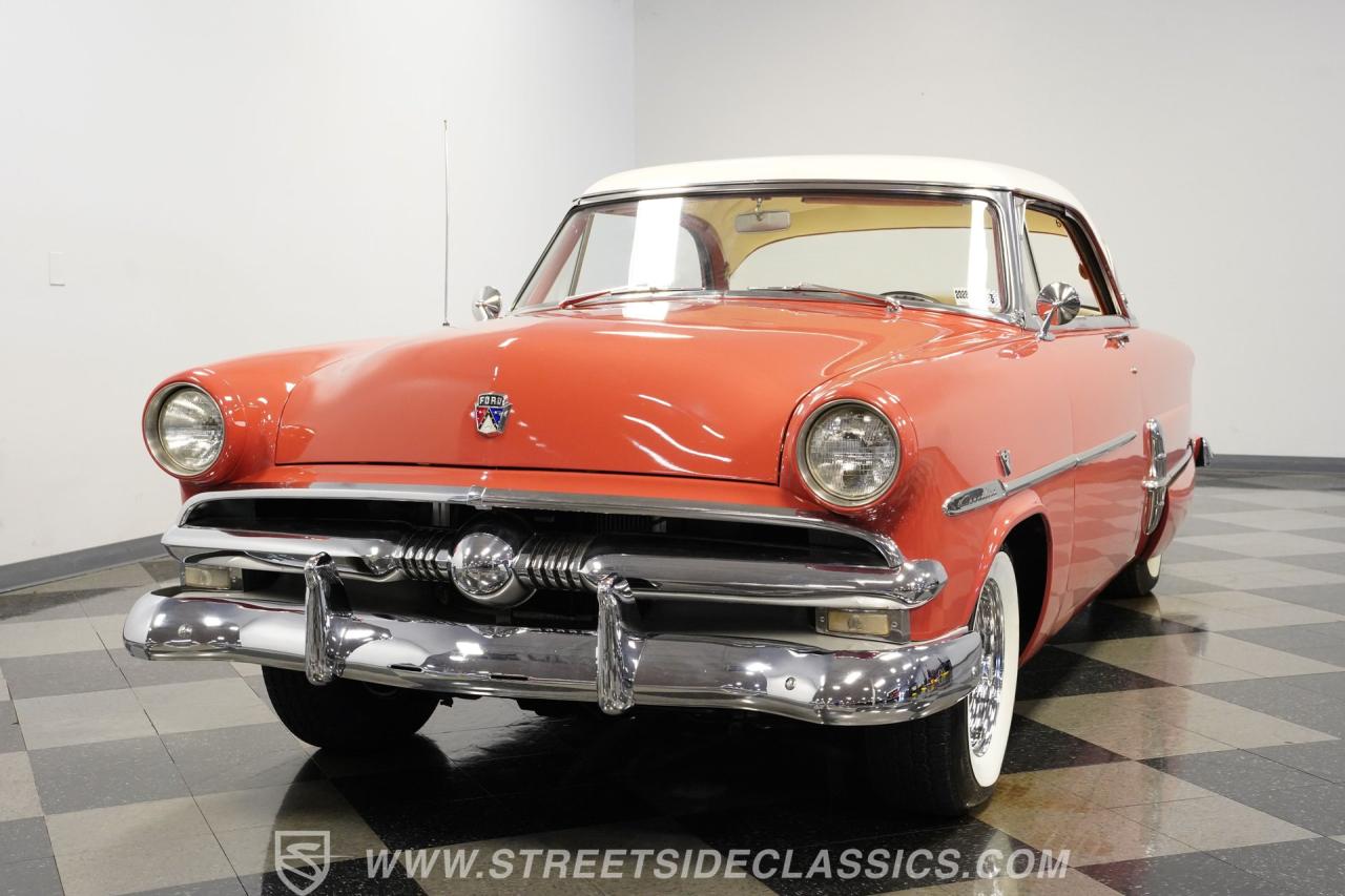 1953 Ford Crestline Victoria