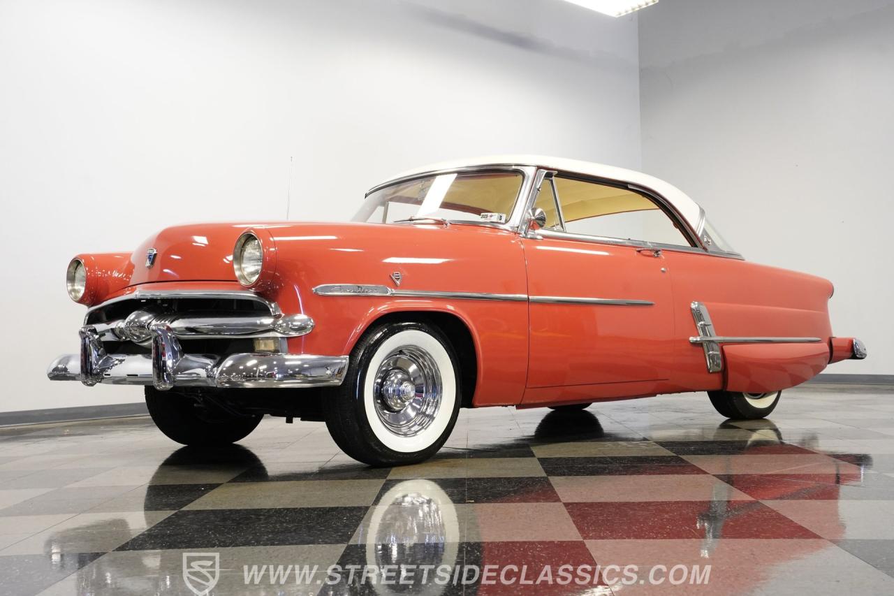 1953 Ford Crestline Victoria