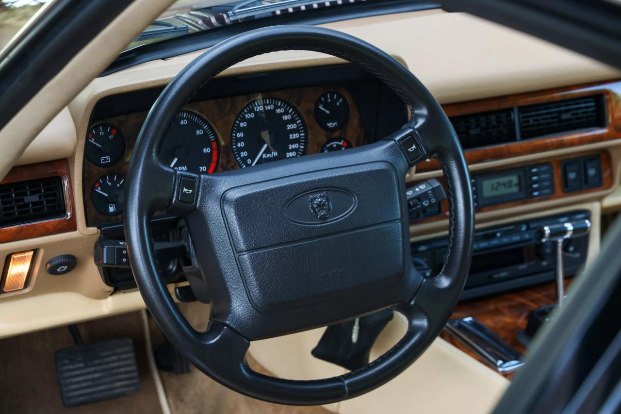 1994 Jaguar XJS 4.0 Coupe &ldquo;Rose Bronze - 116.000 kms&rdquo;