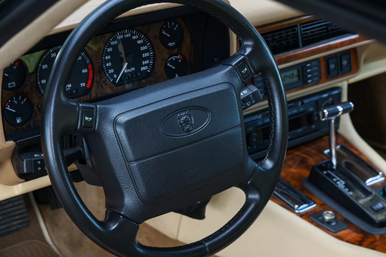 1994 Jaguar XJS 4.0 Coupe &ldquo;Rose Bronze - 116.000 kms&rdquo;