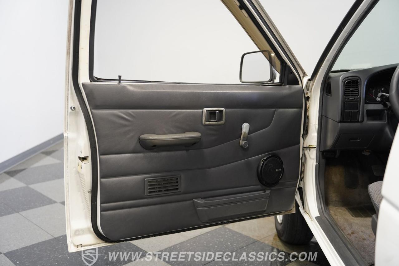 1996 Nissan Hardbody SE Extended Cab