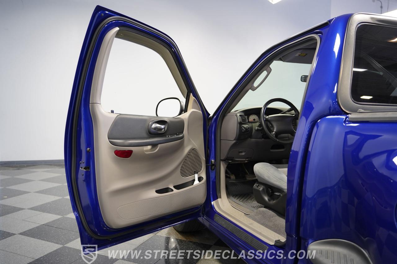 2003 Ford F-150 Lightning SVT