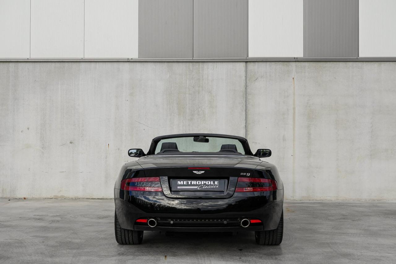 2011 Aston Martin DB9 Volante