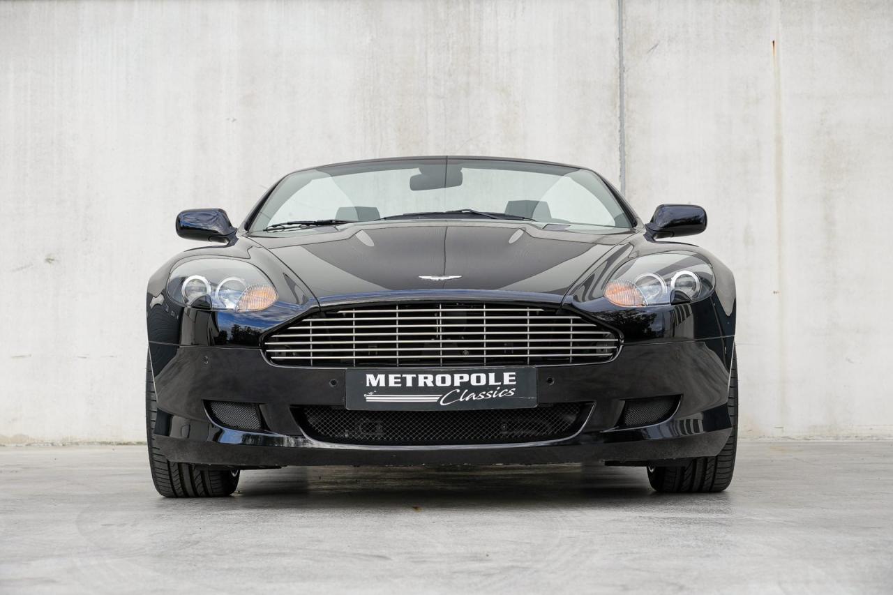 2011 Aston Martin DB9 Volante