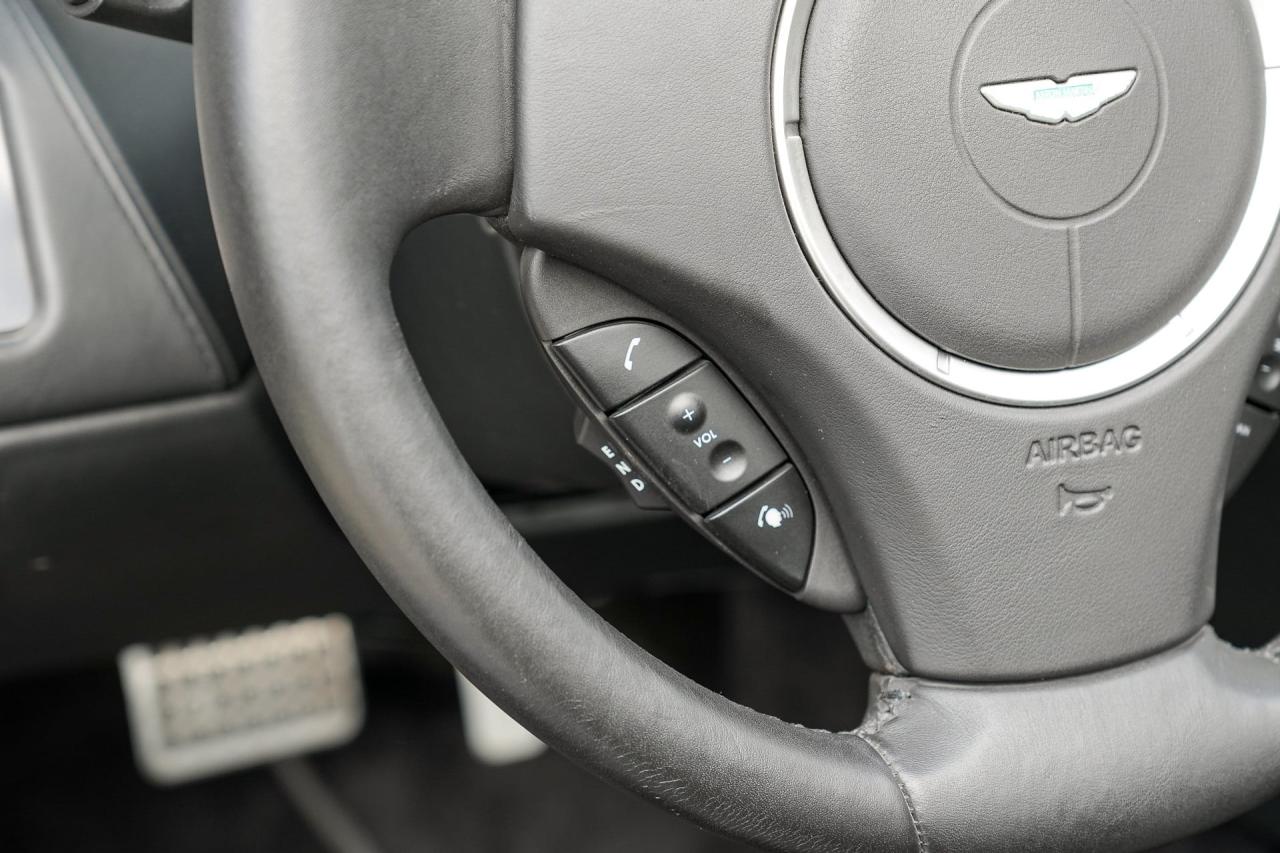 2011 Aston Martin DB9 Volante