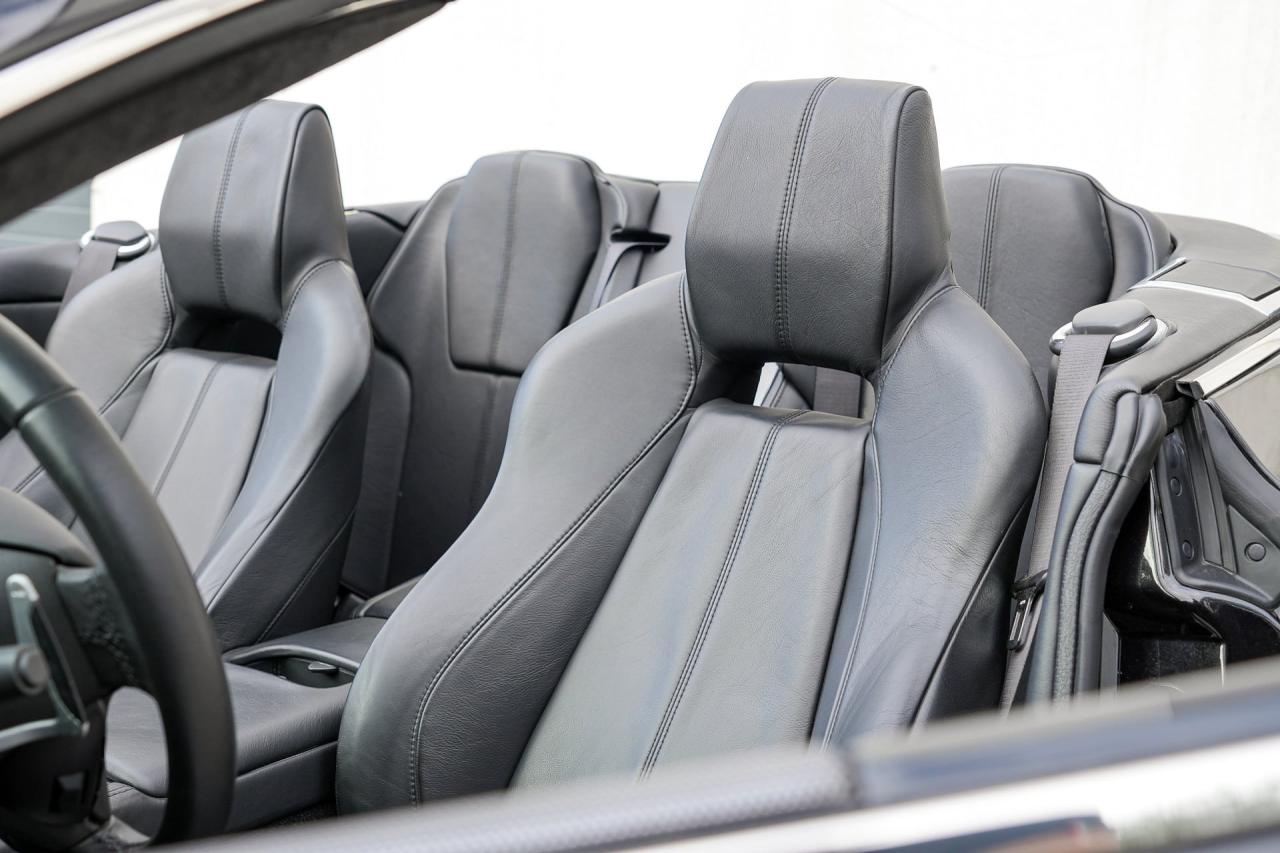 2011 Aston Martin DB9 Volante