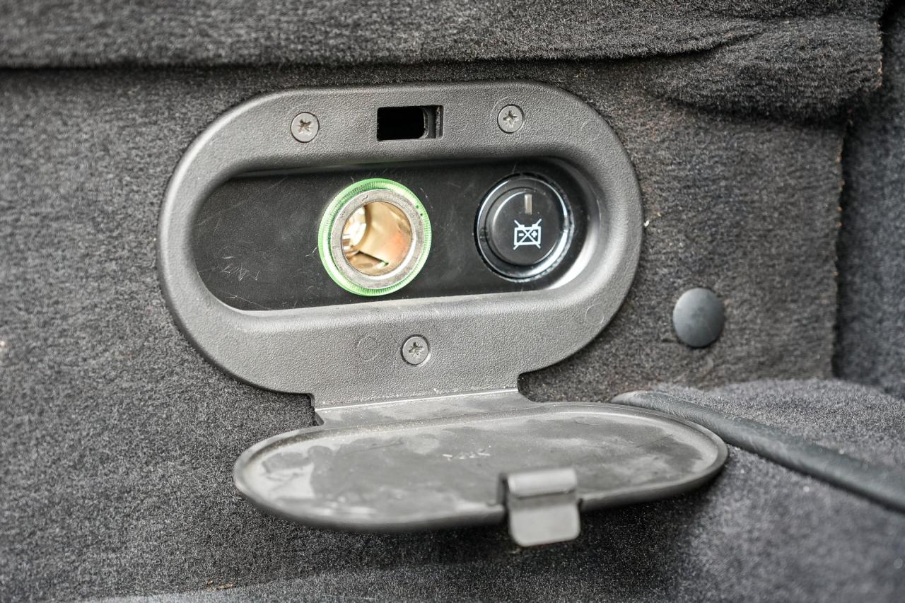 2011 Aston Martin DB9 Volante