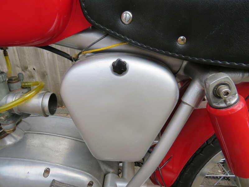 1962 Moto Guzzi 125 STORNELLO