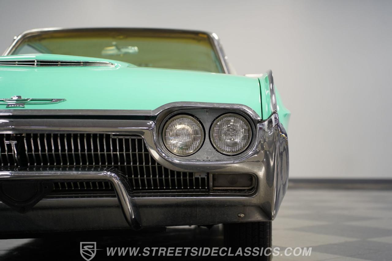 1963 Ford Thunderbird Landau