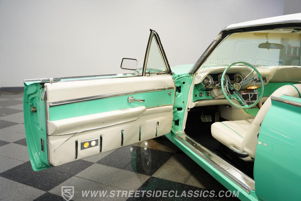1963 Ford Thunderbird Landau