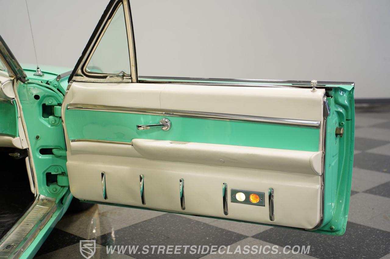 1963 Ford Thunderbird Landau