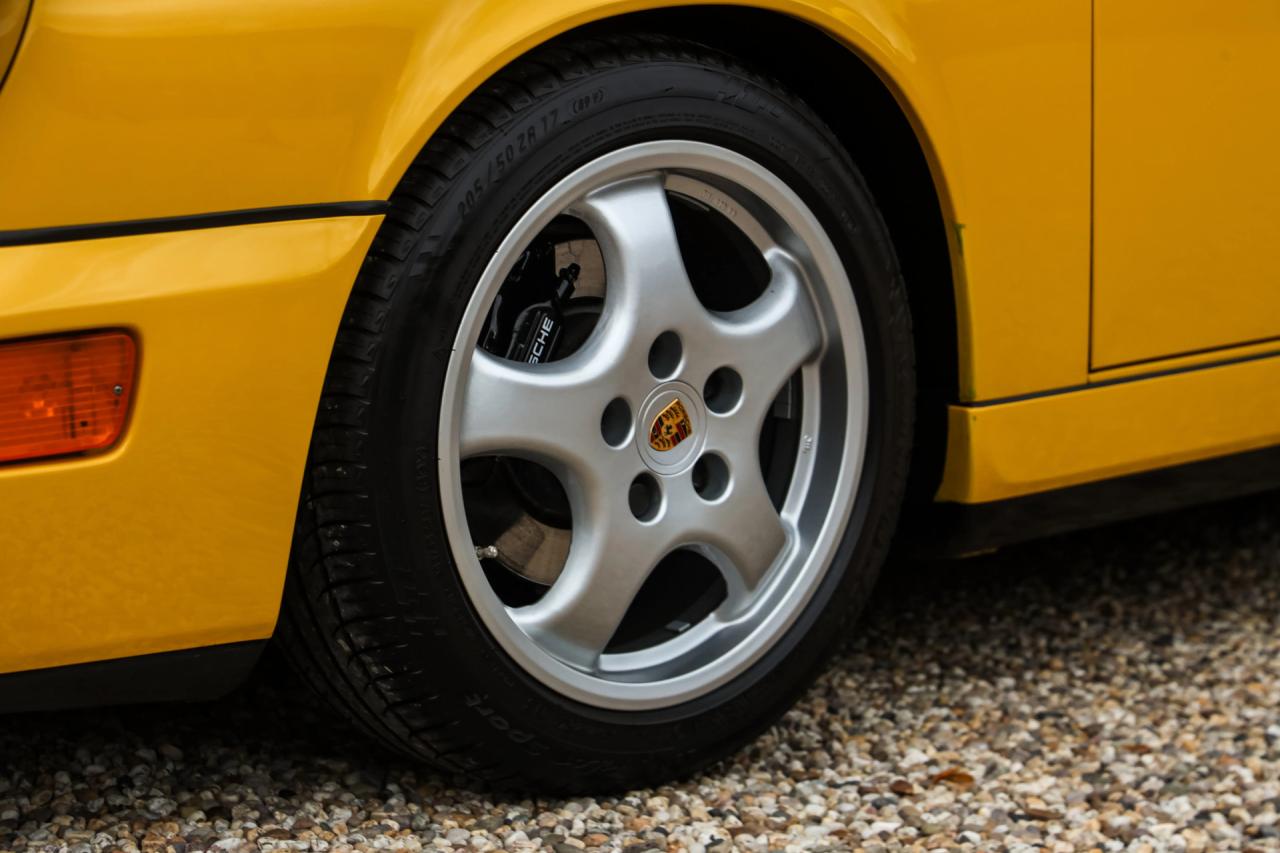 1993 Porsche 964 Speedster Small Body &ldquo;49.000 kms - Speedgelb&rdquo;