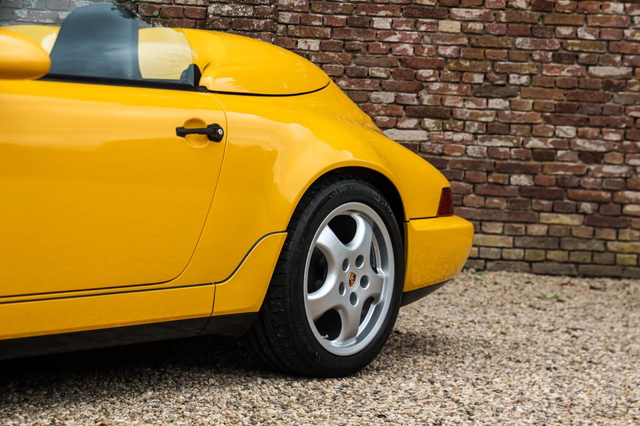 1993 Porsche 964 Speedster Small Body &ldquo;49.000 kms - Speedgelb&rdquo;