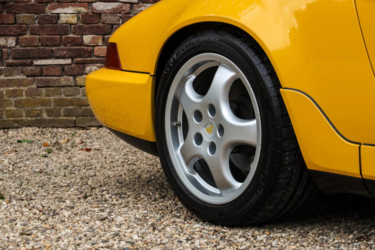 1993 Porsche 964 Speedster Small Body &ldquo;49.000 kms - Speedgelb&rdquo;