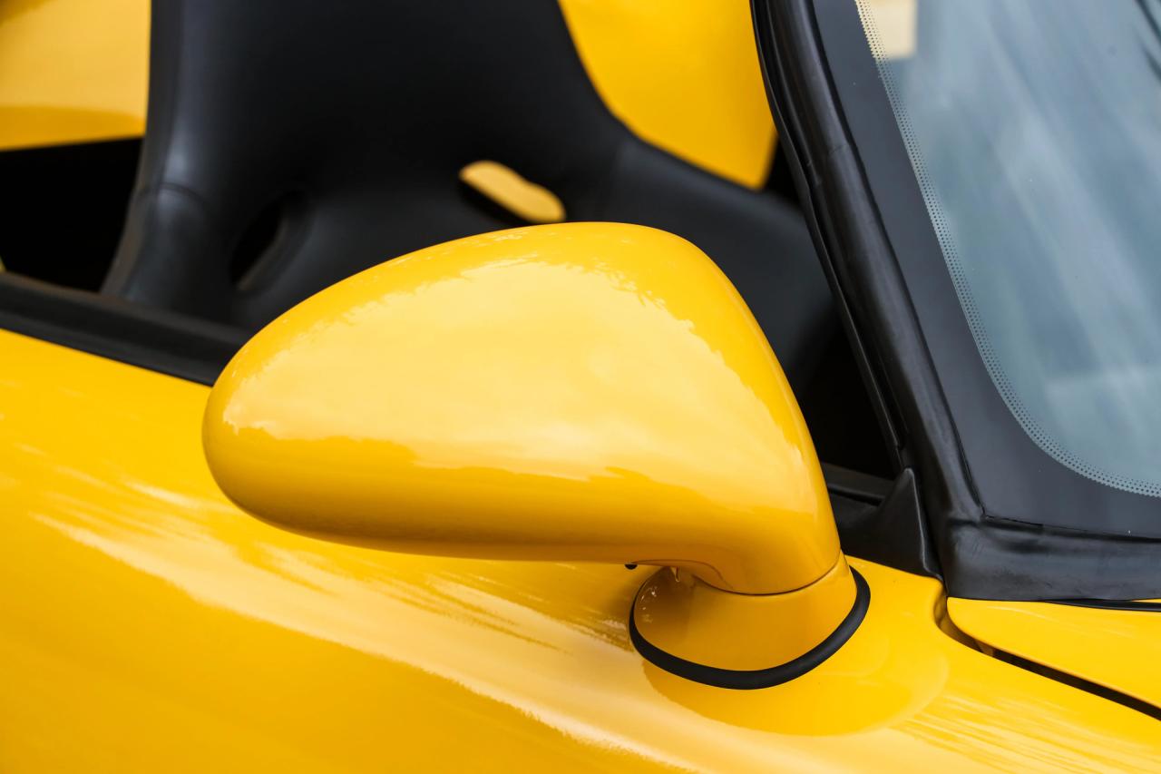 1993 Porsche 964 Speedster Small Body &ldquo;49.000 kms - Speedgelb&rdquo;