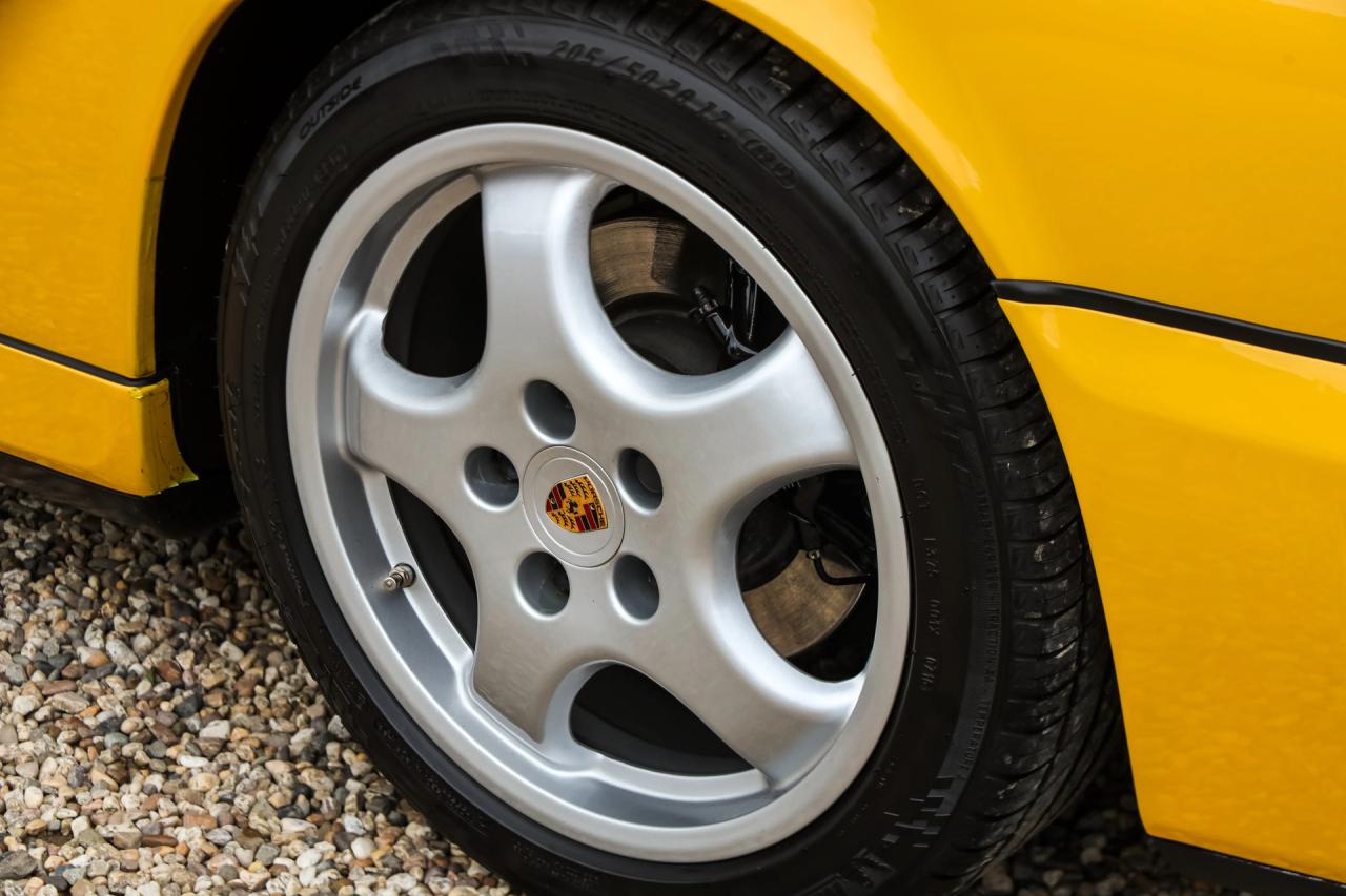 1993 Porsche 964 Speedster Small Body &ldquo;49.000 kms - Speedgelb&rdquo;