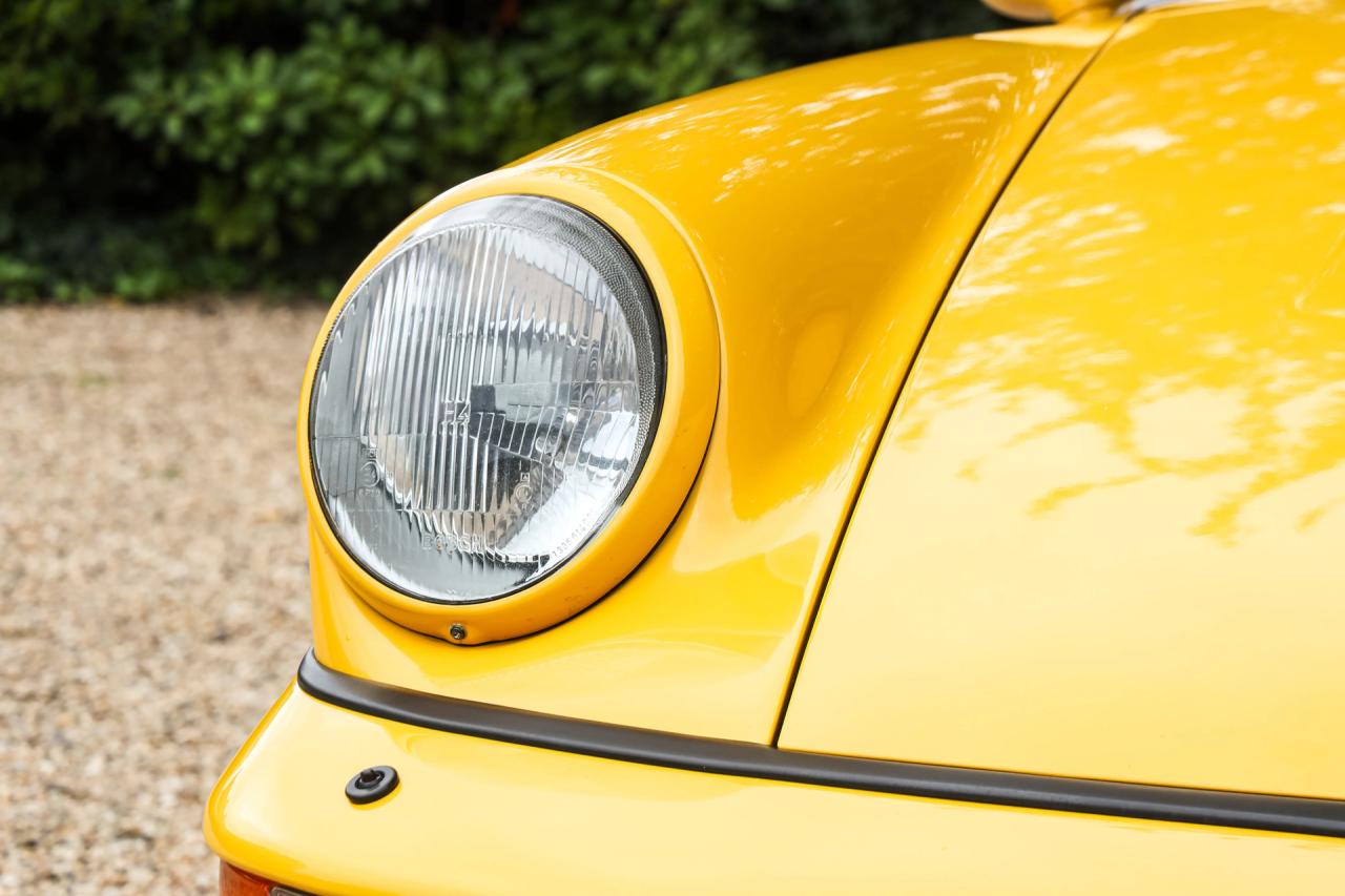 1993 Porsche 964 Speedster Small Body &ldquo;49.000 kms - Speedgelb&rdquo;