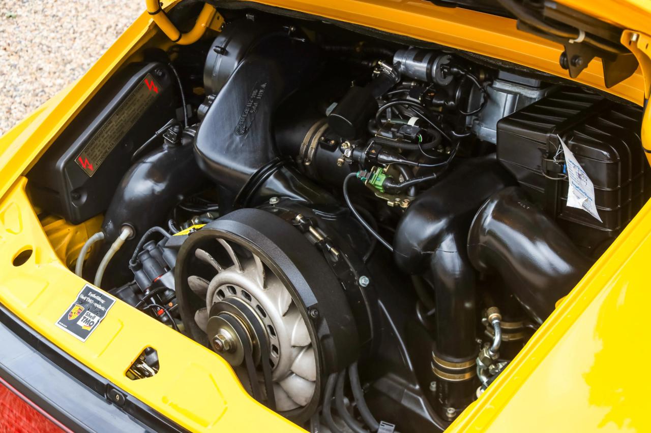 1993 Porsche 964 Speedster Small Body &ldquo;49.000 kms - Speedgelb&rdquo;