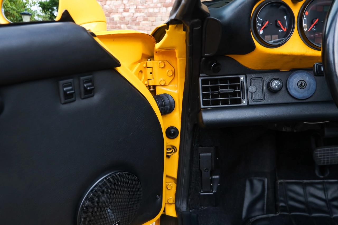1993 Porsche 964 Speedster Small Body &ldquo;49.000 kms - Speedgelb&rdquo;