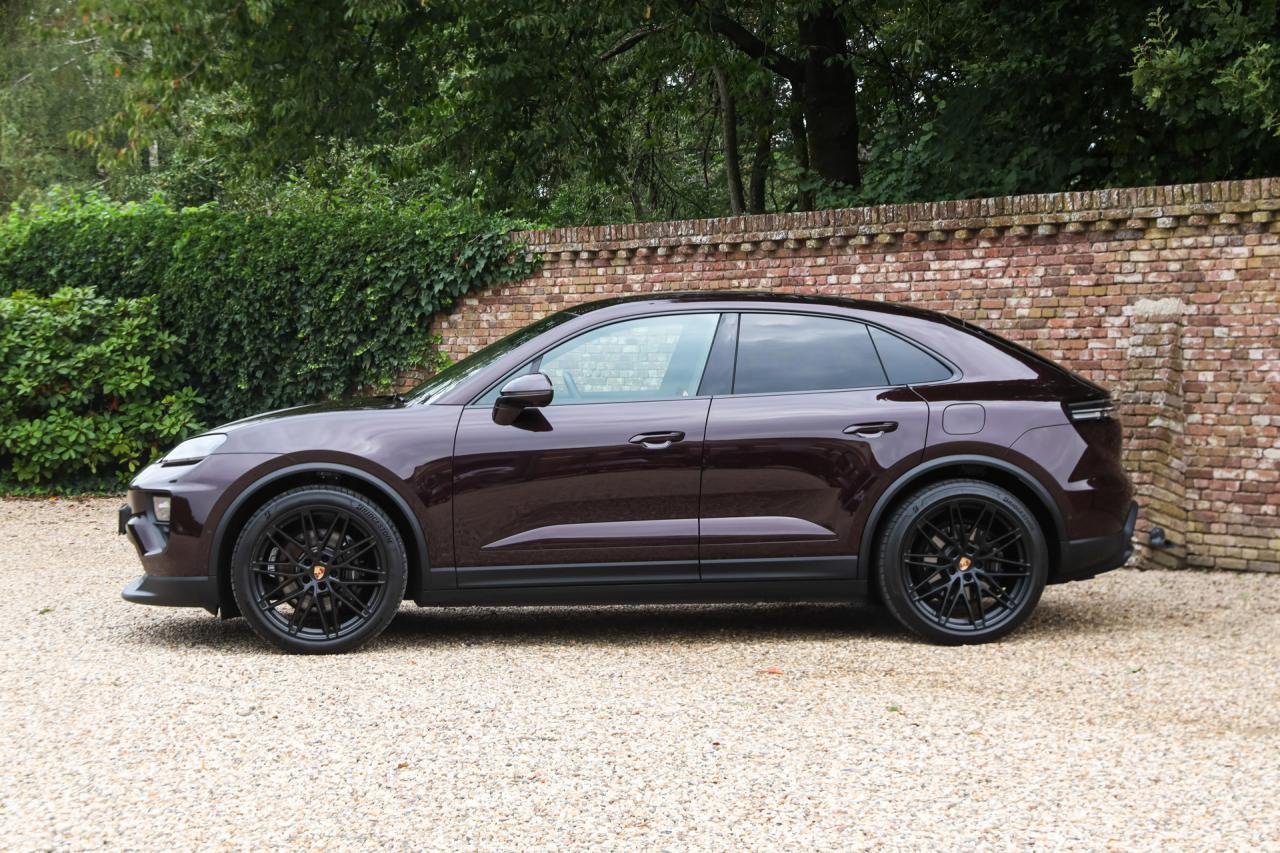 2025 Porsche Macan 4S &ldquo;Copper Ruby Metallic&rdquo; PRICE INCL. VAT