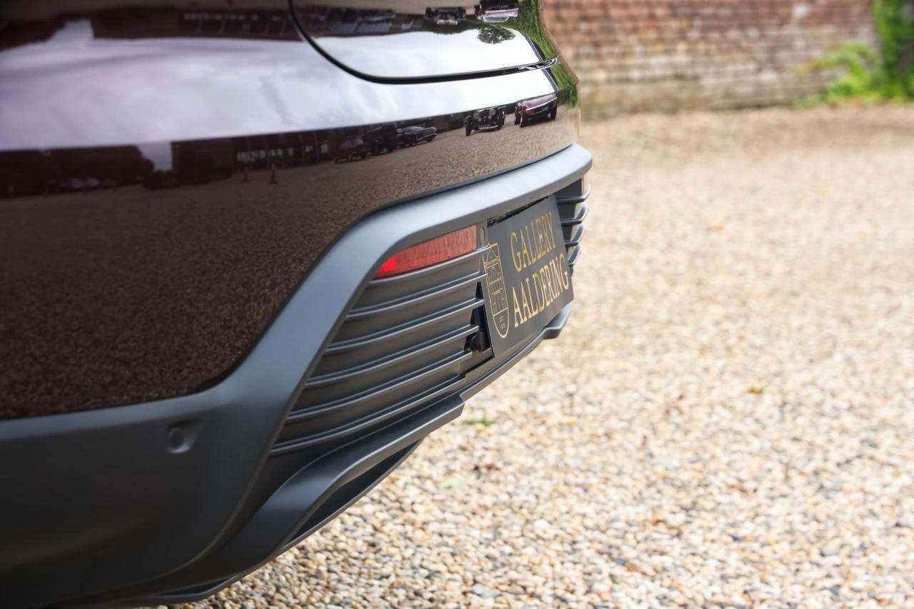 2025 Porsche Macan 4S &ldquo;Copper Ruby Metallic&rdquo; PRICE INCL. VAT