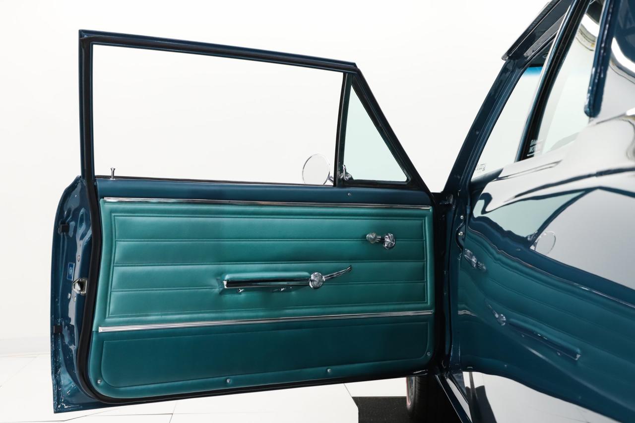 1965 Chevrolet Chevelle 300 Deluxe