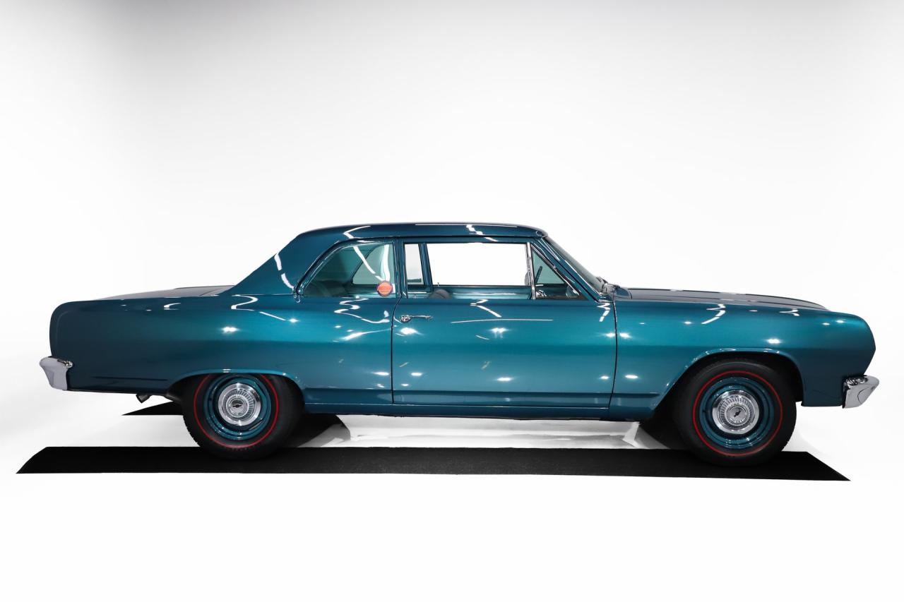 1965 Chevrolet Chevelle 300 Deluxe
