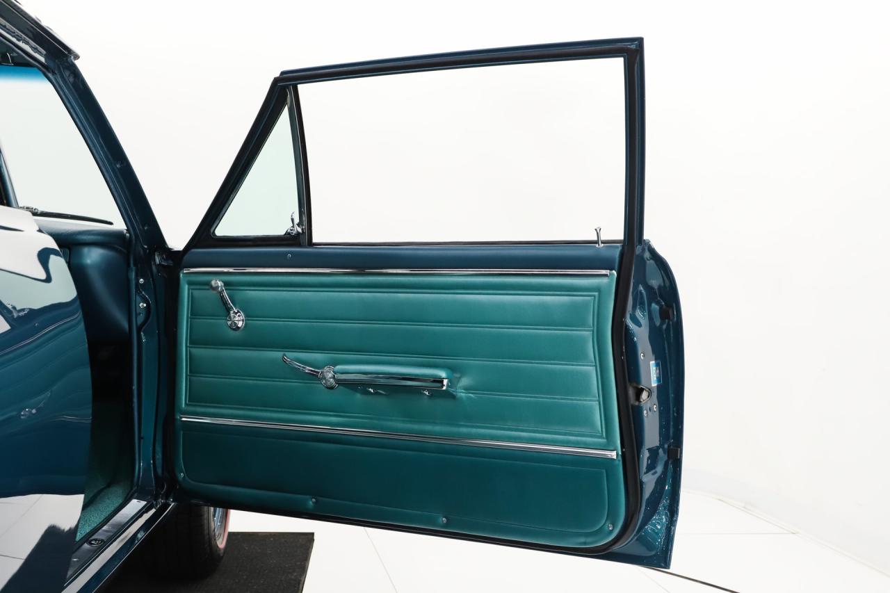 1965 Chevrolet Chevelle 300 Deluxe