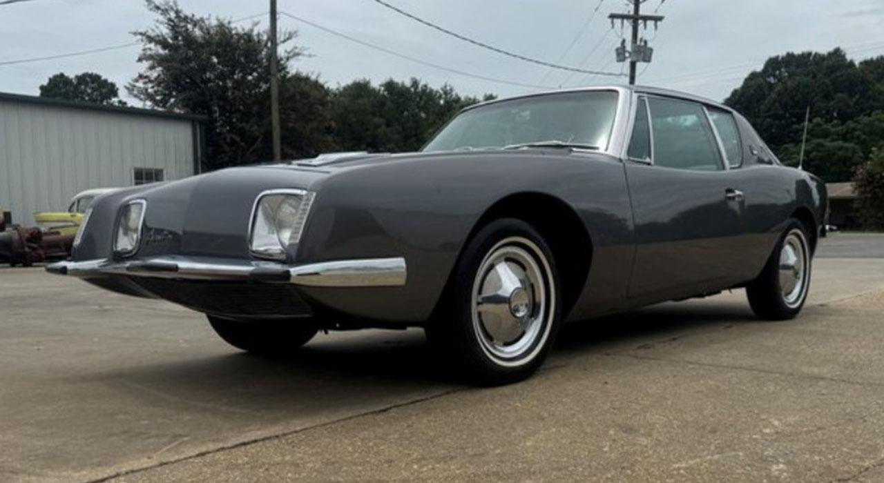 1964 Avanti STUDEBAKER