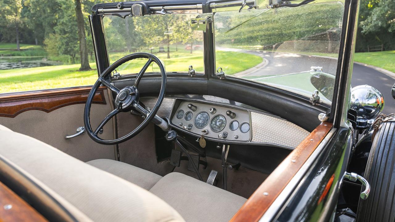 1930 Cadillac V-16 Series 452 All-Weather Phaeton by Fleetwood
