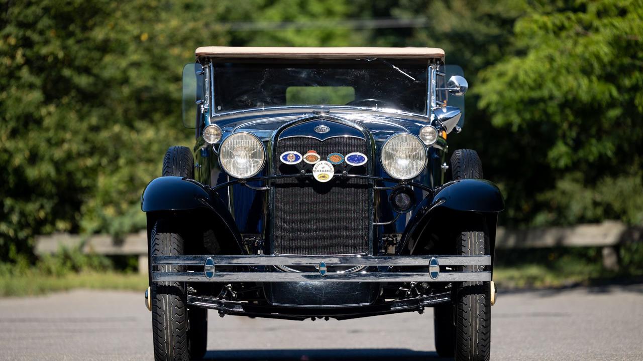 1931 Ford Model A De Luxe 2-Door Phaeton