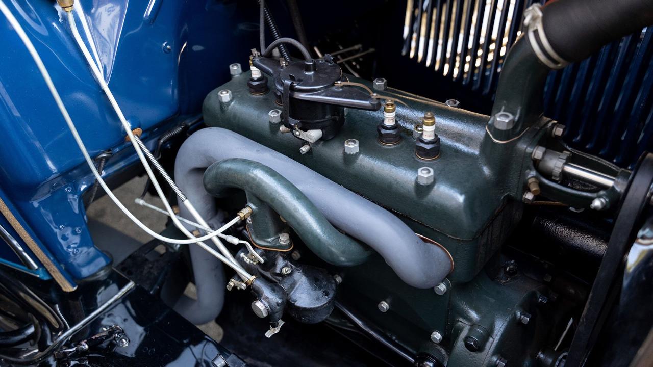 1931 Ford Model A De Luxe 2-Door Phaeton