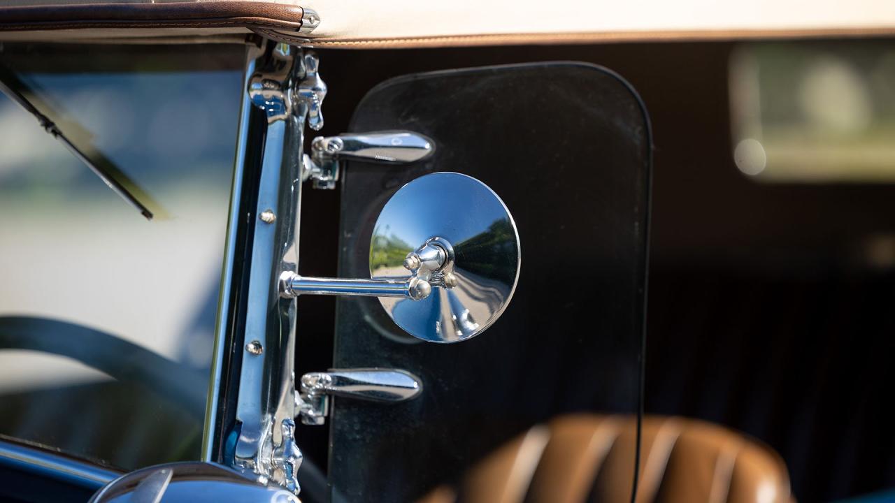 1931 Ford Model A De Luxe 2-Door Phaeton