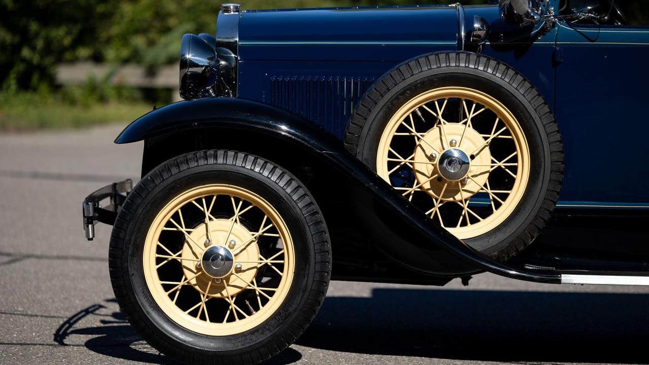 1931 Ford Model A De Luxe 2-Door Phaeton