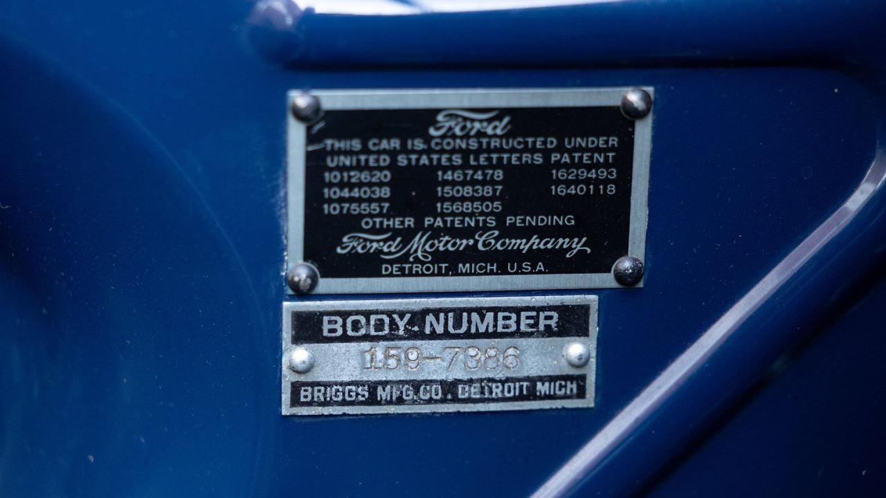 1931 Ford Model A De Luxe 2-Door Phaeton