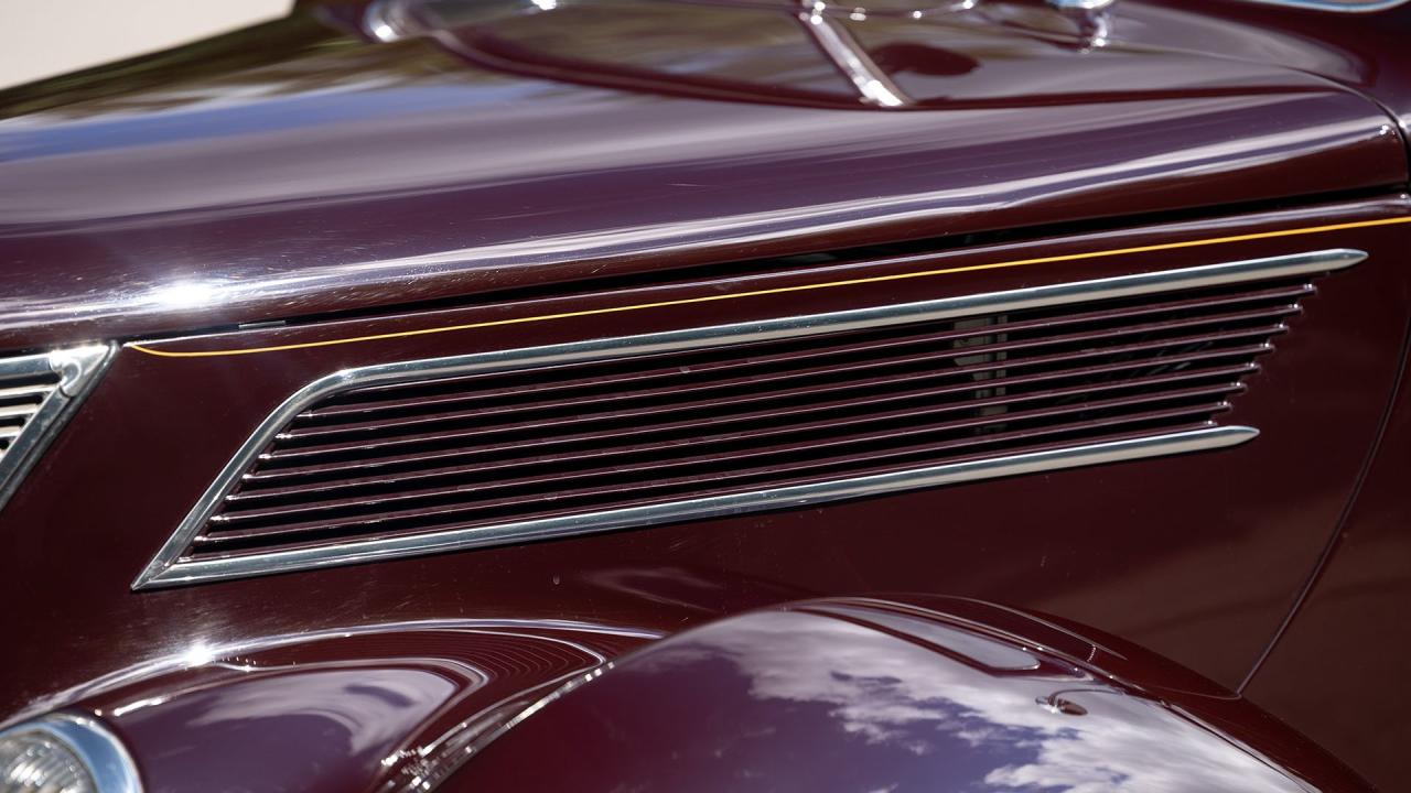 1937 Ford V8 De Luxe Convertible Cabriolet