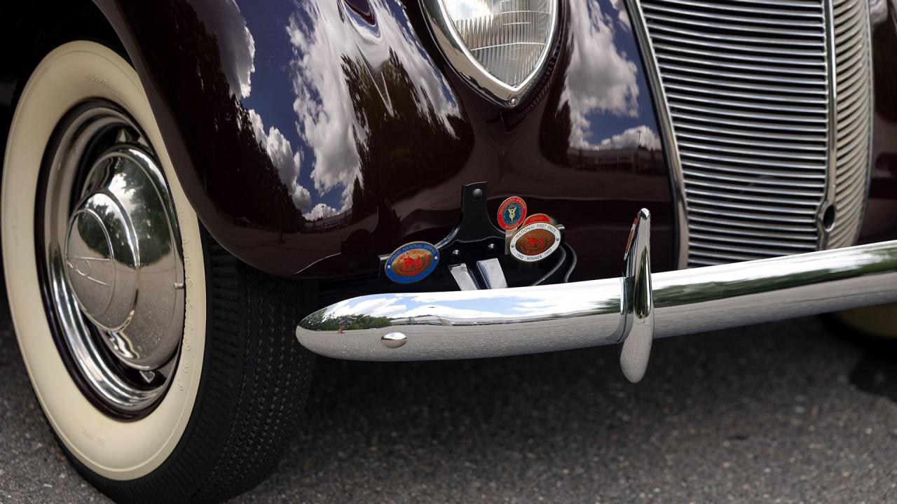 1937 Ford V8 De Luxe Convertible Cabriolet