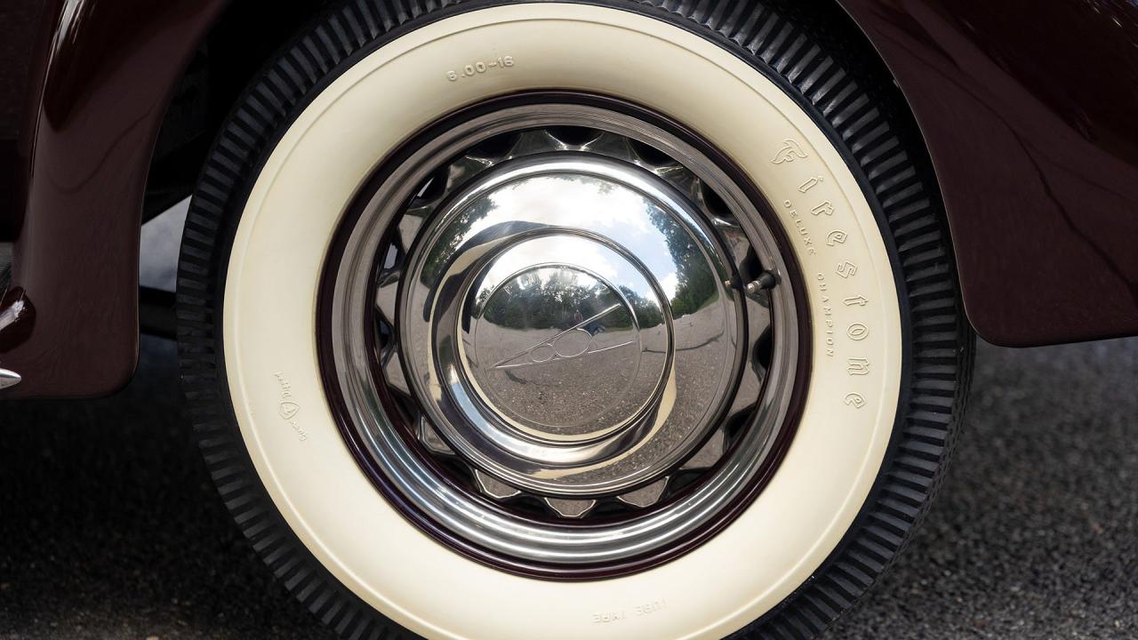 1937 Ford V8 De Luxe Convertible Cabriolet