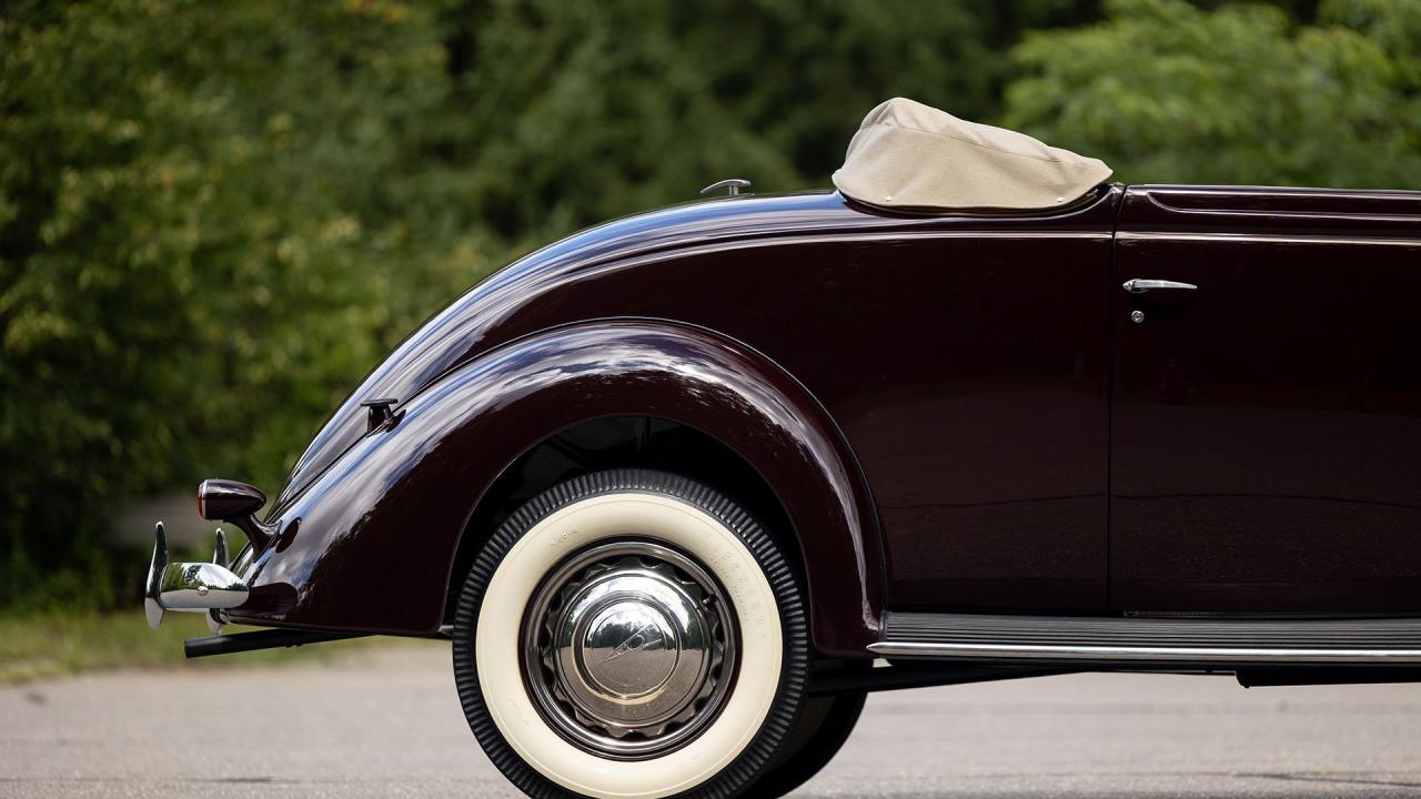 1937 Ford V8 De Luxe Convertible Cabriolet