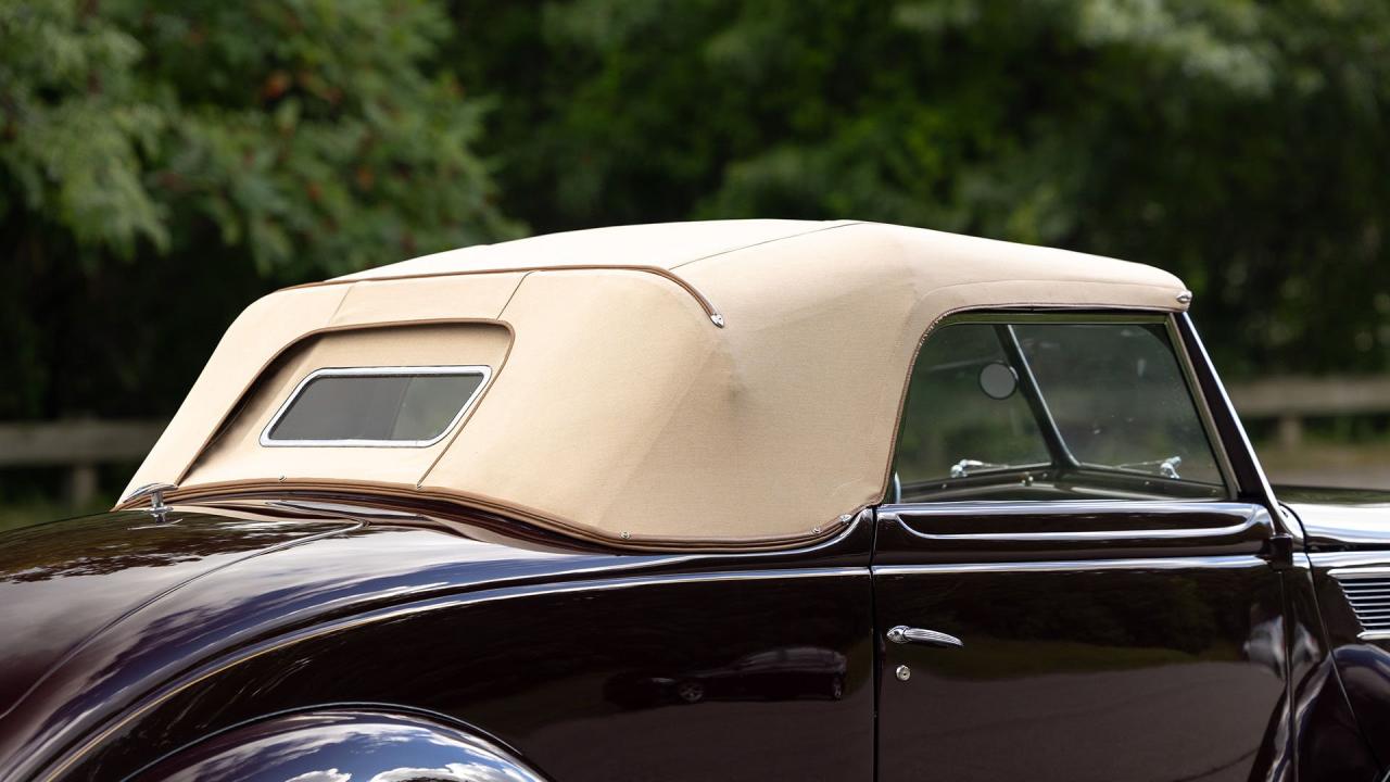 1937 Ford V8 De Luxe Convertible Cabriolet