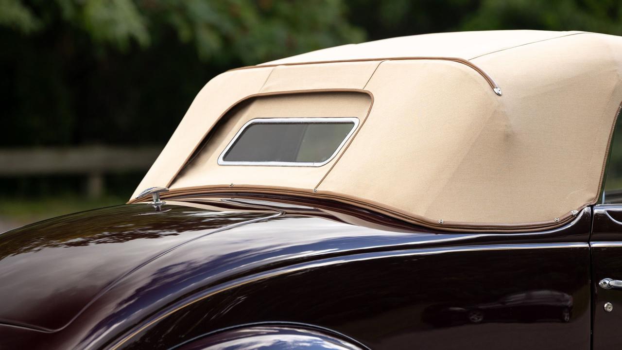 1937 Ford V8 De Luxe Convertible Cabriolet