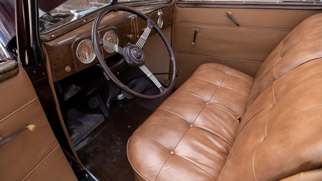 1937 Ford V8 De Luxe Convertible Cabriolet