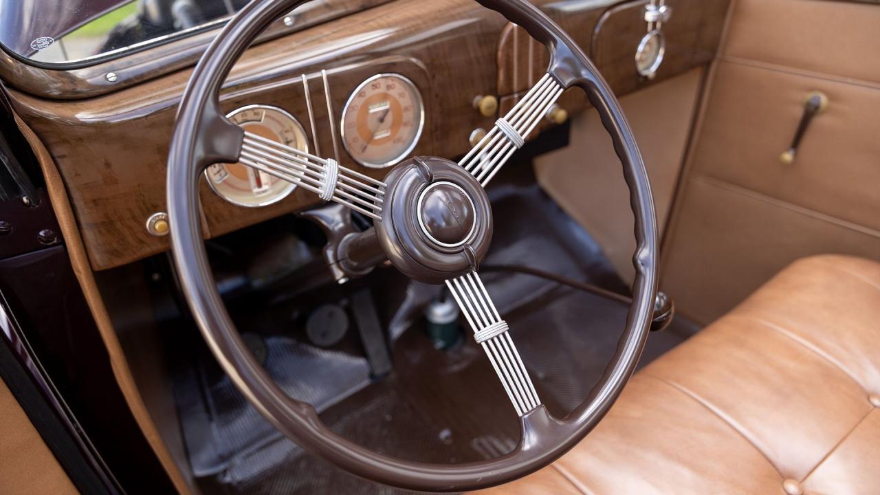 1937 Ford V8 De Luxe Convertible Cabriolet