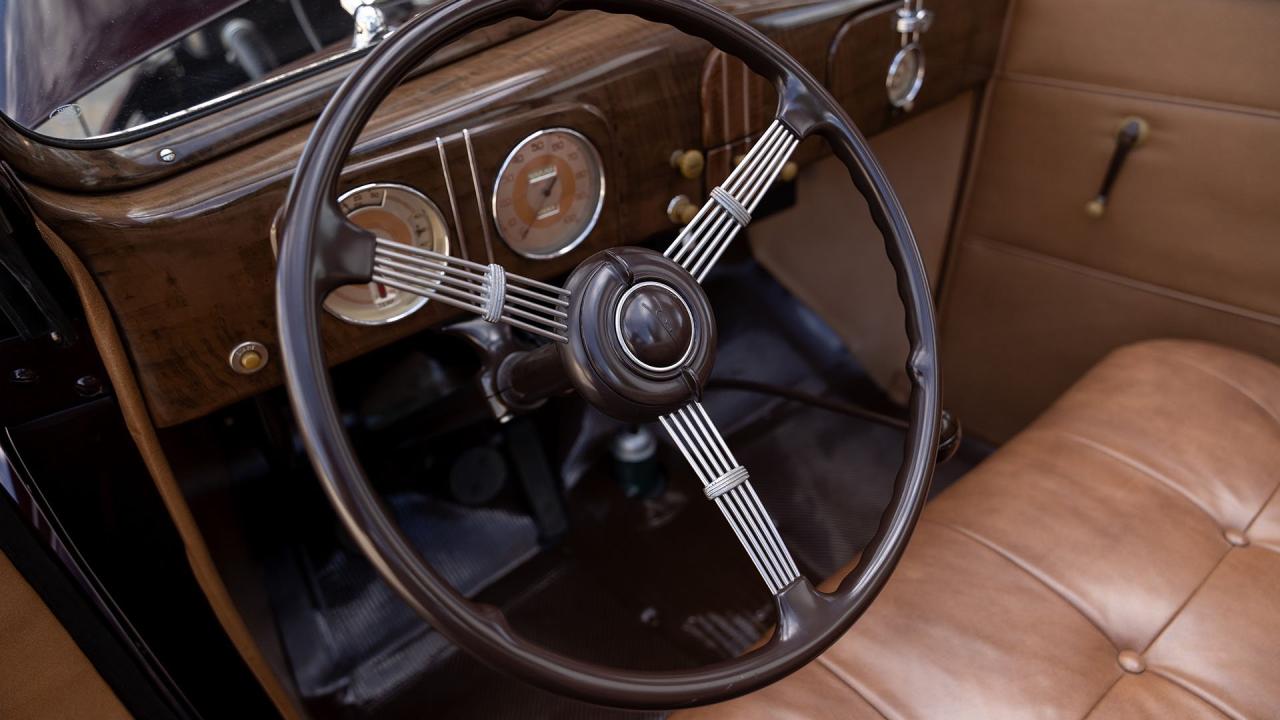 1937 Ford V8 De Luxe Convertible Cabriolet