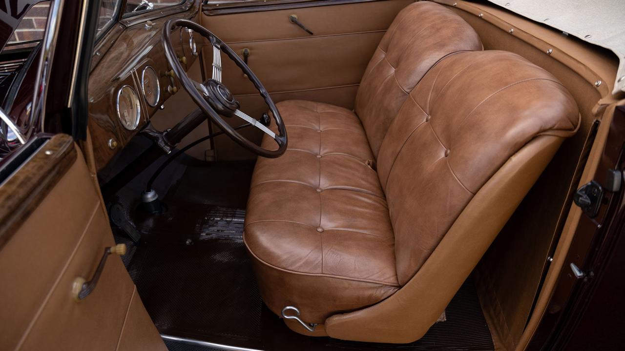 1937 Ford V8 De Luxe Convertible Cabriolet