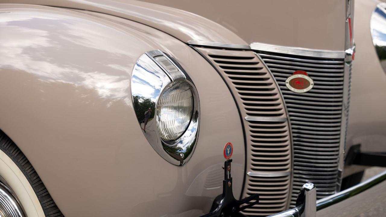 1940 Ford De Luxe V8 Convertible Club Coupe