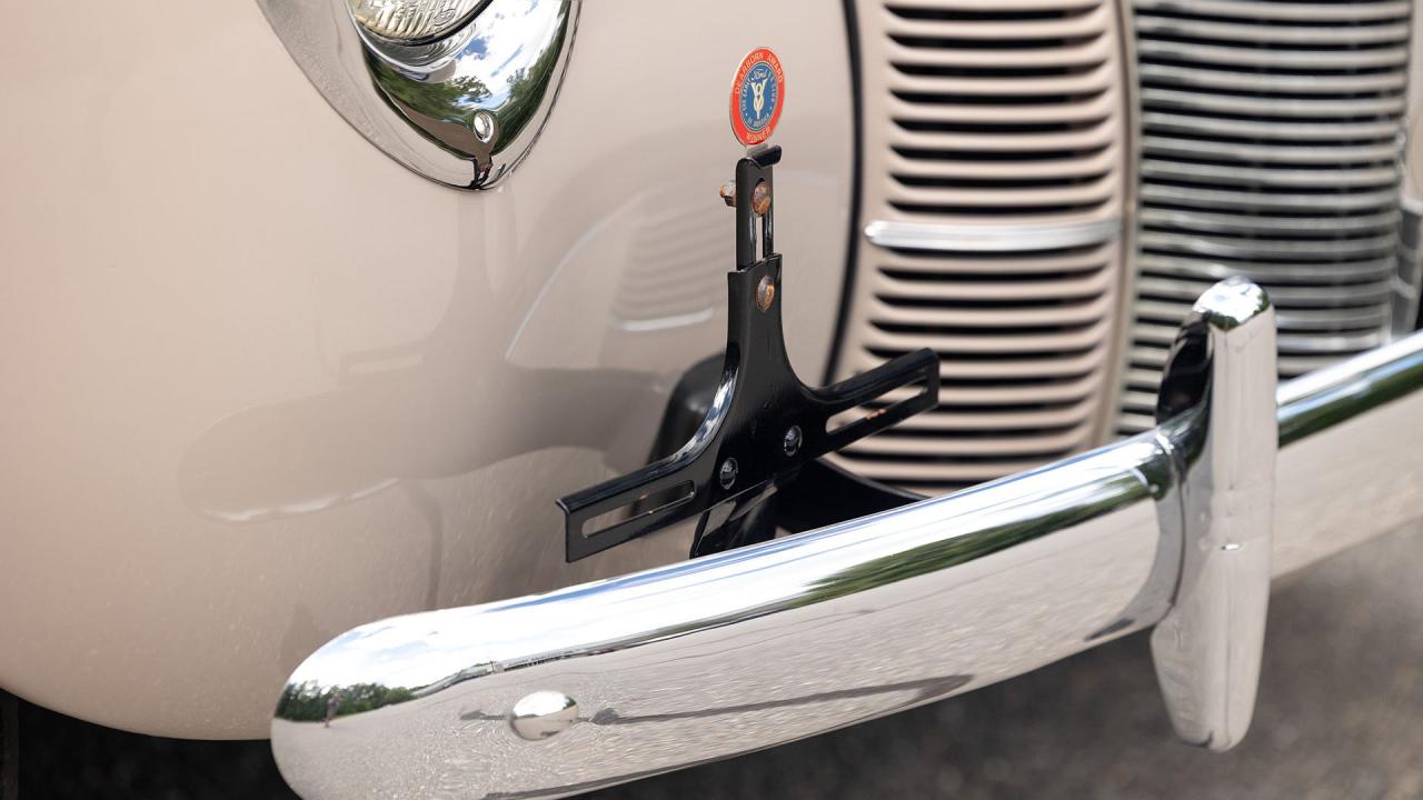 1940 Ford De Luxe V8 Convertible Club Coupe