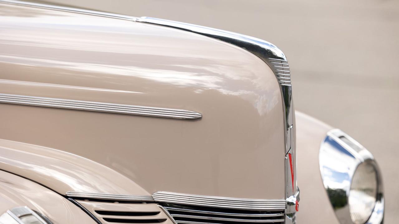1940 Ford De Luxe V8 Convertible Club Coupe