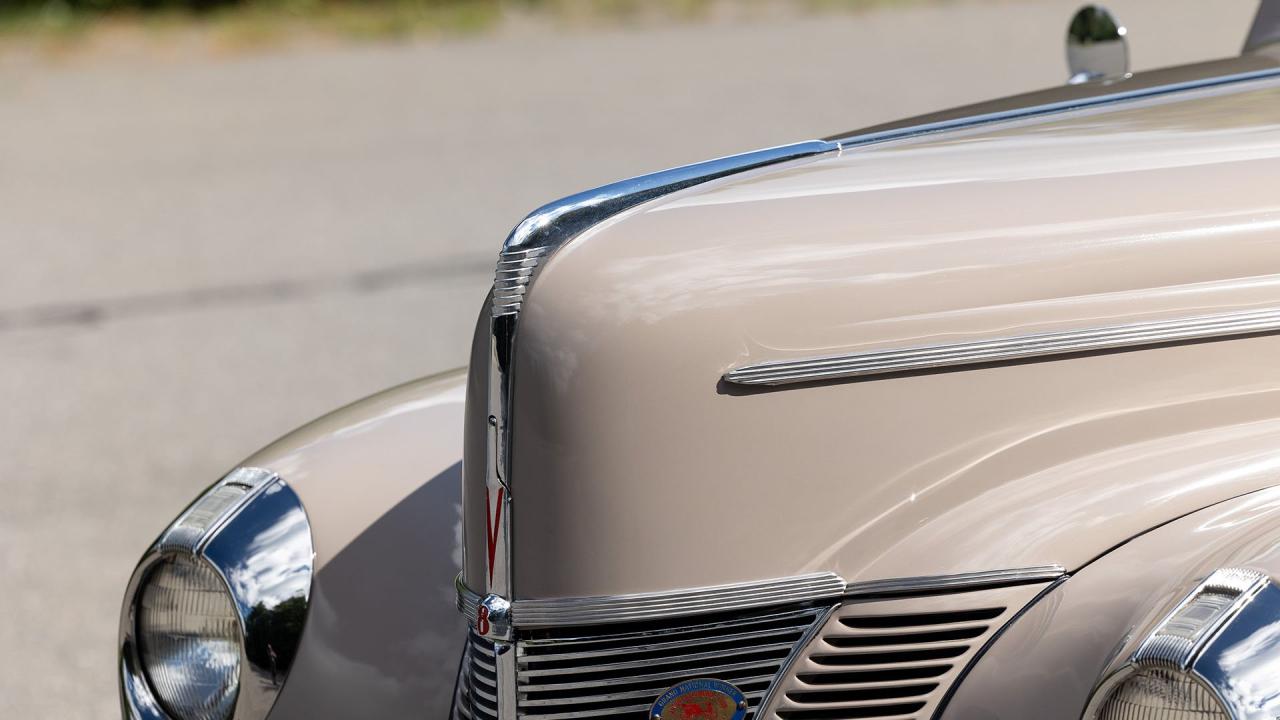 1940 Ford De Luxe V8 Convertible Club Coupe